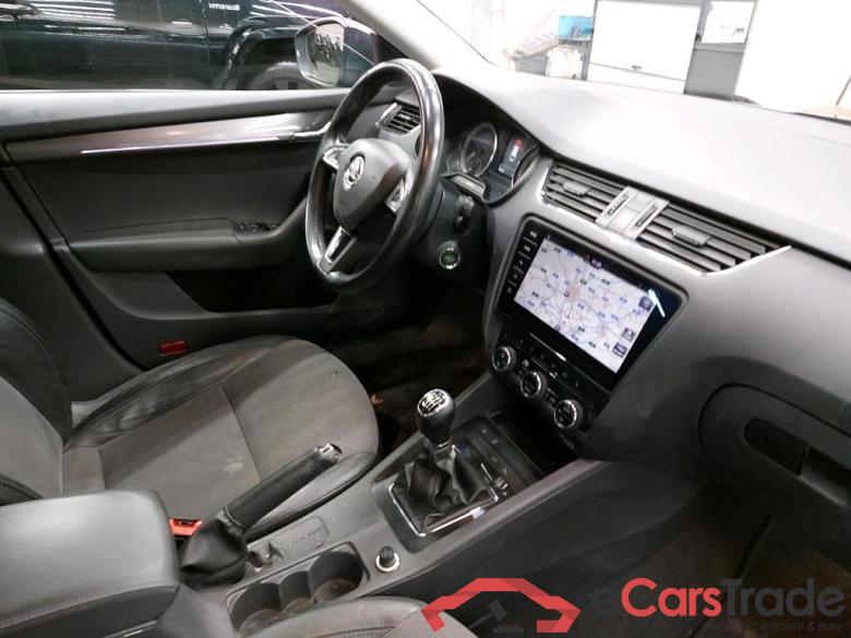 SKODA - SKO OCTAVIA COMBI TSI 115PK GreenTec Style & Look & GPS & LED Plus & Comfort & PDC Front & Rear  * PETROL * #3