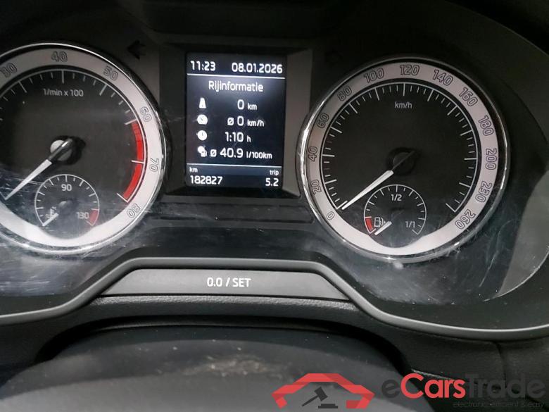 SKODA - SKO OCTAVIA COMBI TSI 115PK GreenTec Style & Look & GPS & LED Plus & Comfort & PDC Front & Rear  * PETROL * #5