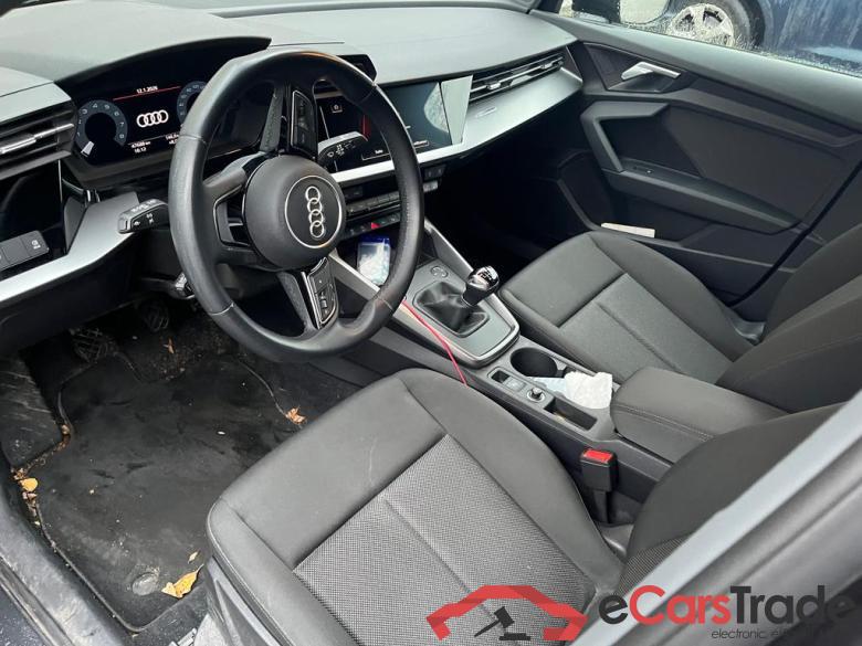 AUDI A3 Sedan Audi A3 Berline Attraction 35 TFSI  110(150) kW(ch) 6 vitesses #3