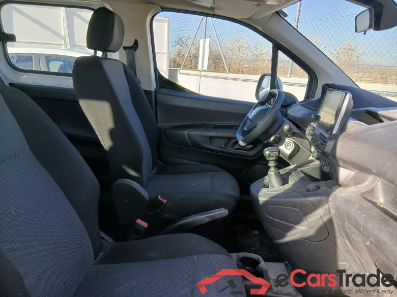 PEUGEOT Rifter / 2018 / 4P / combi Active Standard BlueHDi 73kW (IND) (CX2) #6