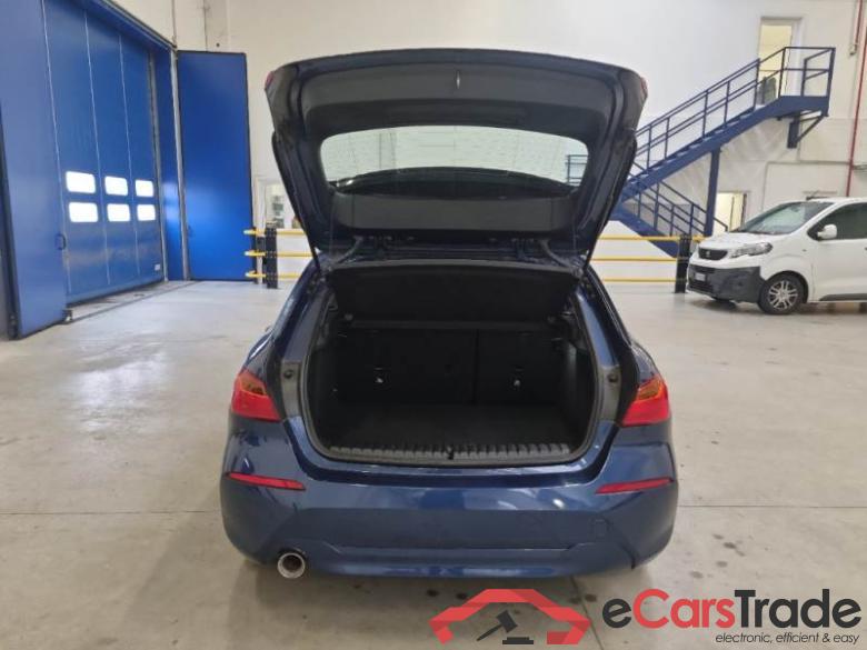 BMW SERIE 1 / 2019 / 5P / BERLINA 116D BUSINESS ADVANTAGE #5