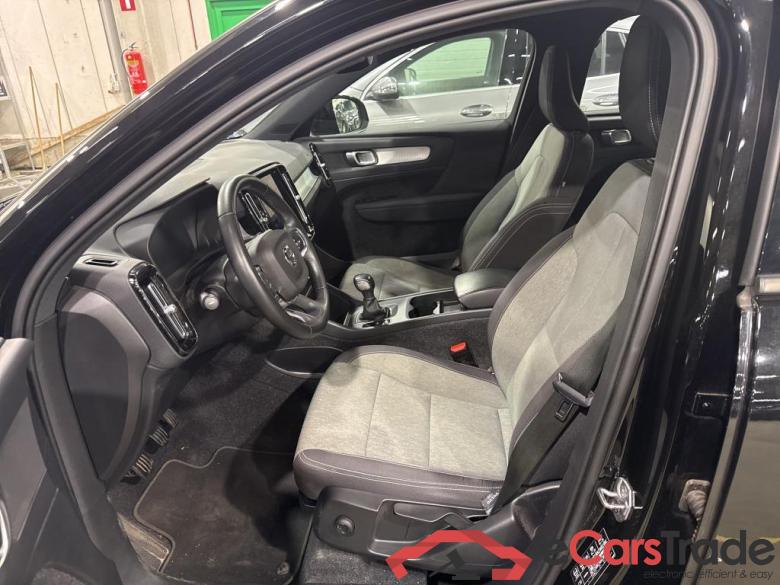 VOLVO XC40 1.5 T3 MOMENTUM PRO #6