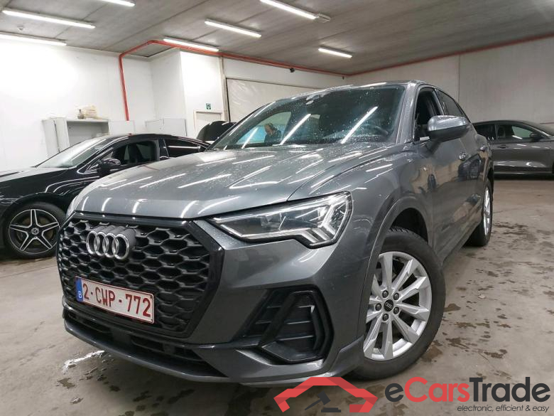 AUDI - AUD Q3 SB 35 TDI 150PK S-Tronic S Line Business Edition Pack Platinum With S Line Interior & Shadow Look & B&O &  Towing Hook