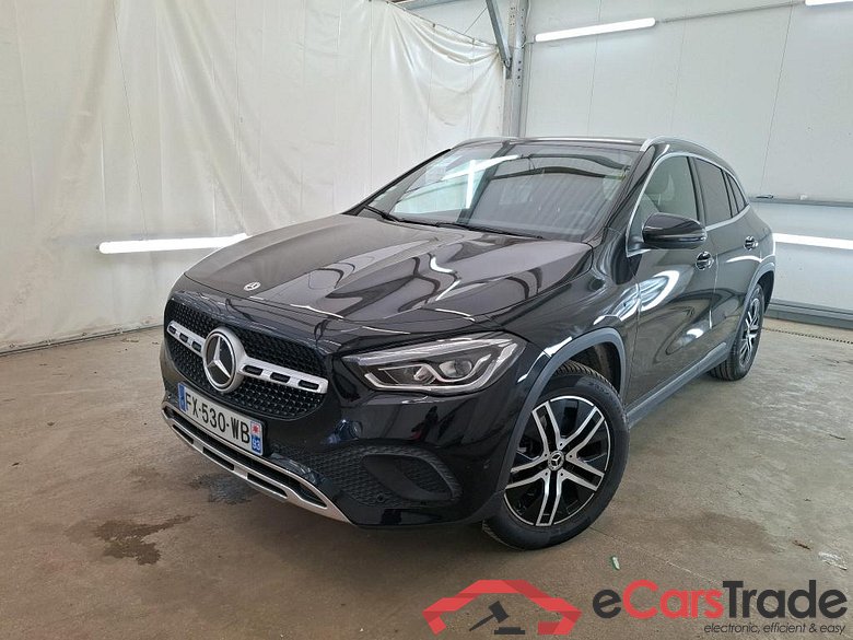 Mercedes GLA 250e Plug-In Hybrid Aut. LED-Xenon Navi 1/2 Sport-Leather KeylessGo Klima PDC ...