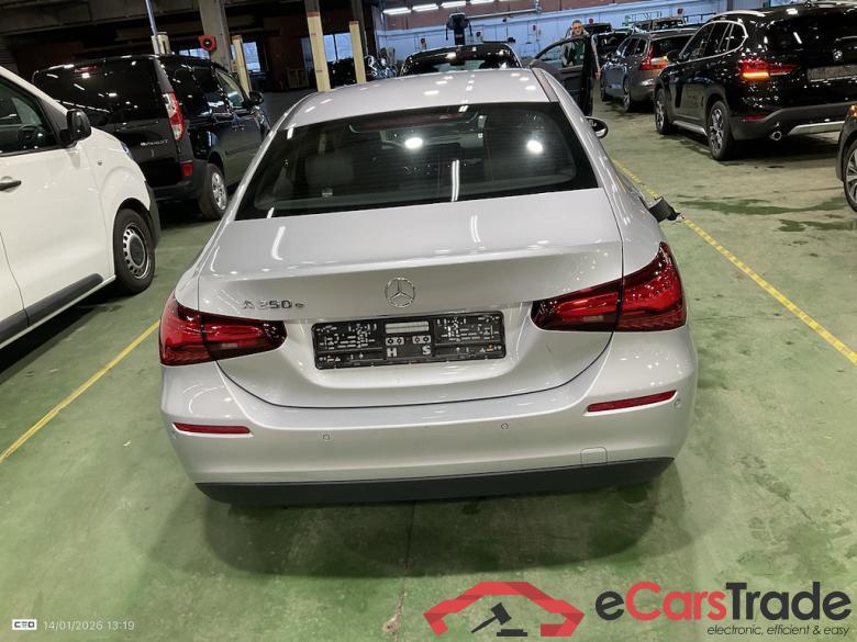 MERCEDES-BENZ A-CLASS LIMOUSINE 1.3 A 250 E BUSINESS SOLUTION DCT #5