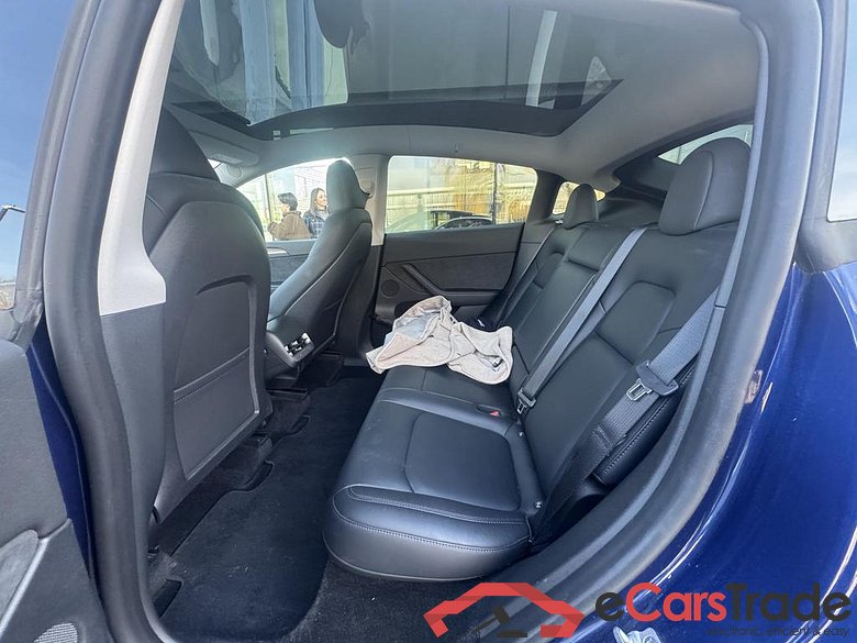 TESLA Model Y Model Y 72.5 kWh Dual Motor Performance (377 kW) #4