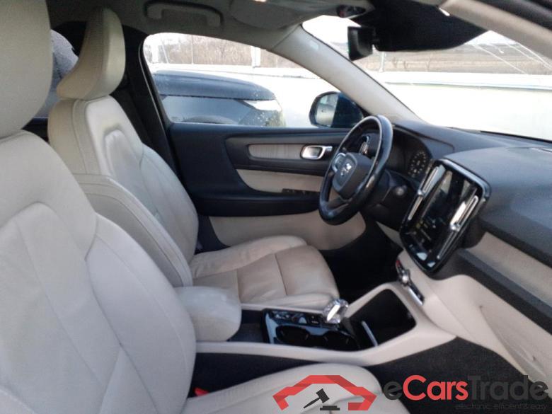 VOLVO XC40 / 2017 / 5P / todoterreno 1.5 T4 Twin Recharge Inscription Auto #6