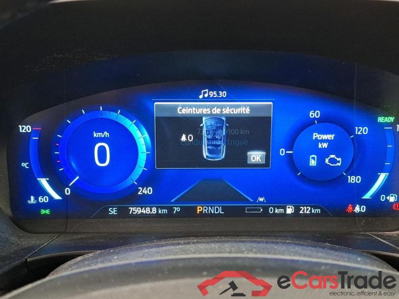 FORD Kuga / 2019 / 5P / SUV 2.5 Dur 225 hybrid PHEV Pshift Titanium #6