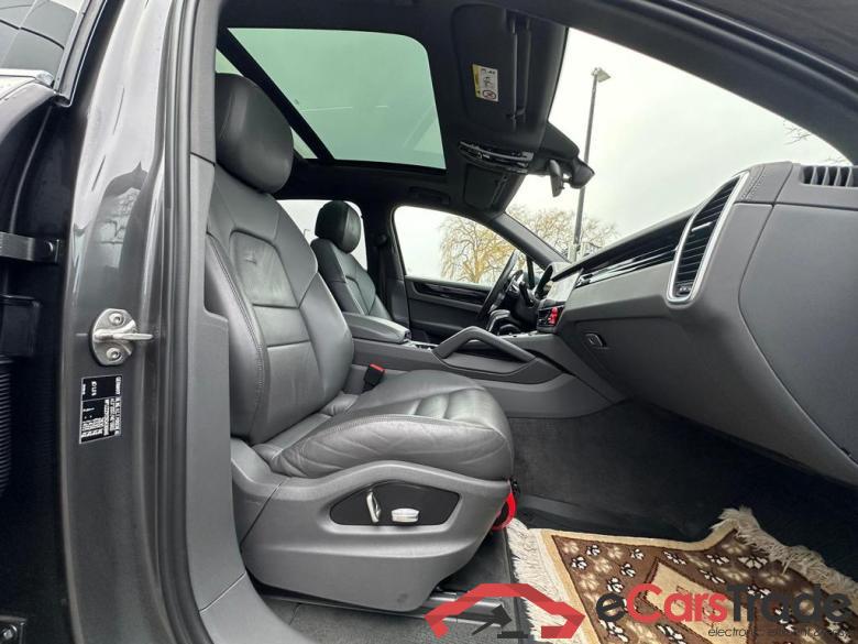 PORSCHE Cayenne Cayenne #1