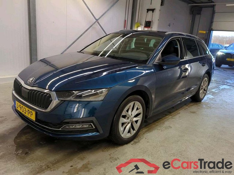 SKODA Octavia Combi 1.5 TSI First Edit.