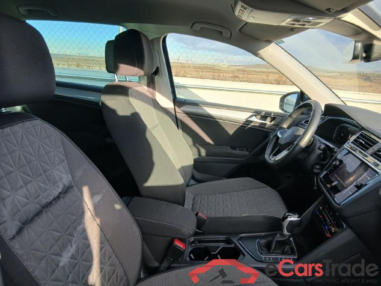 VOLKSWAGEN Tiguan / 2020 / 5P / todoterreno Life 1.4 TSI eHybrid 180kW (245CV) DSG #6