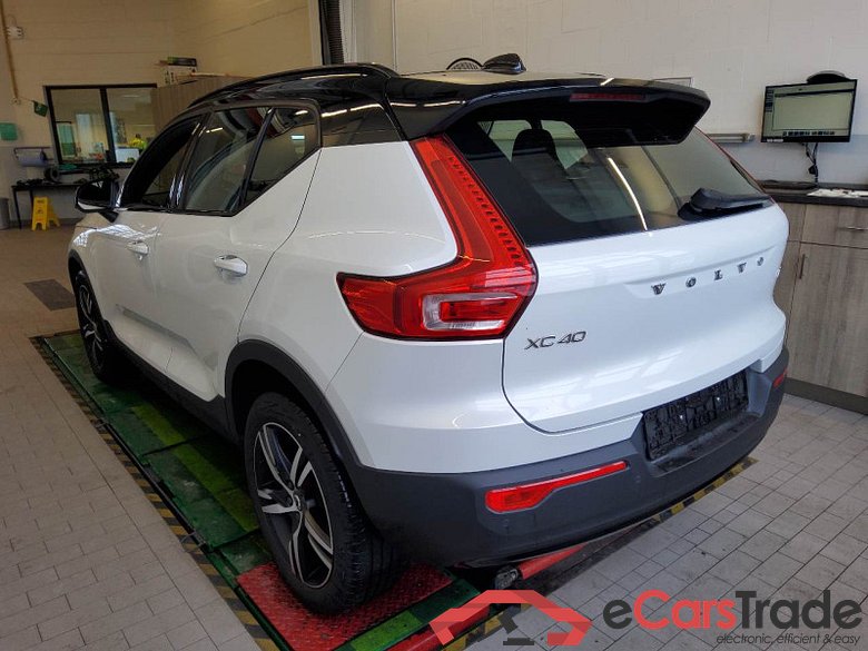 Volvo XC40 (2017->) DE - SUV5 B4 2WD EU6d, R-Design (EURO 6d), 2020 - 2022 #4