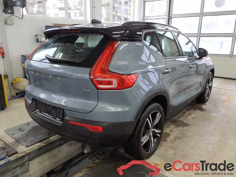 Volvo XC40 (2017->) DE - SUV5 B4 2WD EU6d, R-Design (EURO 6d), 2020 - 2022 #6