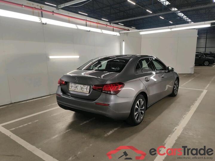 Mercedes A-Klasse Limousine A-Klasse Limousine A 200d Business Solution 110kW/150pk  4D/P Auto-8 #4