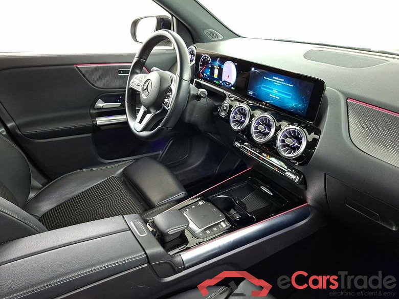 MERCEDES-BENZ EQA 250 Business Solution Luxury auto 5D 140kW #6