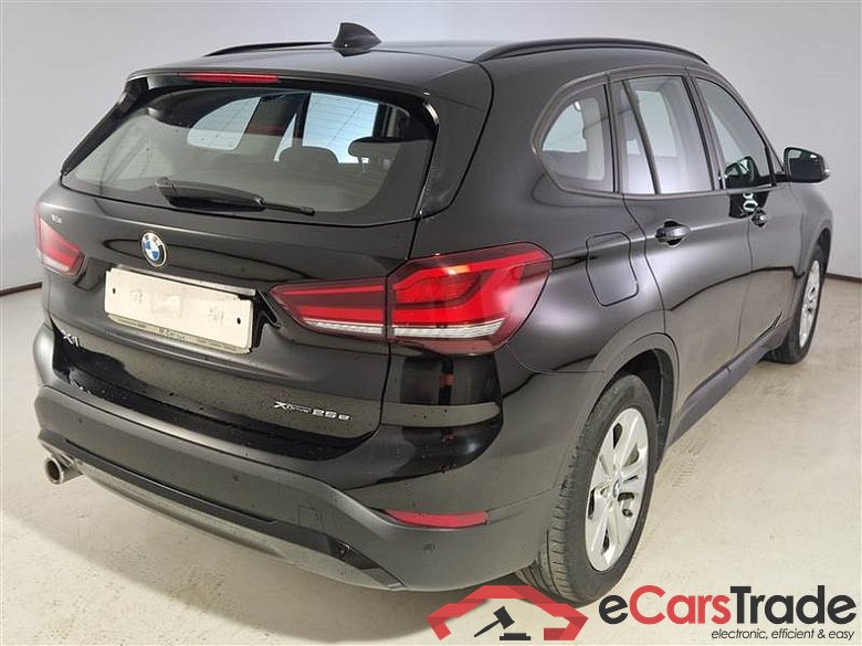 BMW X1 1.5i xDrive25e Plug-In Hybrid Aut. LED-Xenon Navi-Pro KeylessGo Klima PDC ... #3