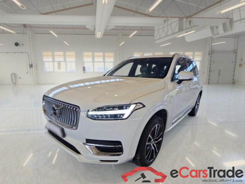 VOLVO XC90 / 2014 / 5P / SUV T8 AWD PLUG-IN 7P R. INSCR. EXPR.