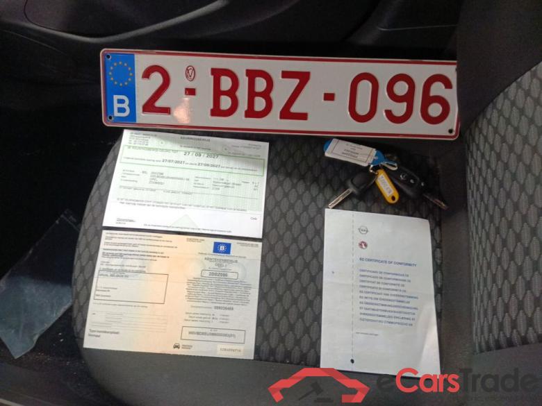 Opel Astra Sports Tourer 1.5 Turbo D 77kW S/S Edition 5d #4