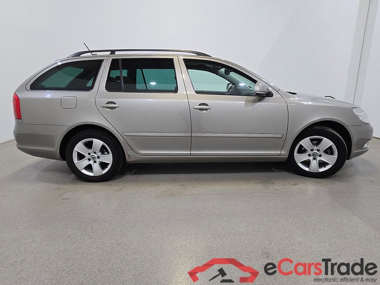 Skoda Octavia 1.6 TDI Navi Klima PDC ... #5
