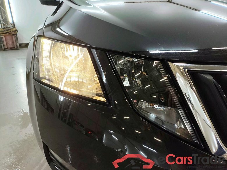 SKODA Octavia Combi 85 kW #4