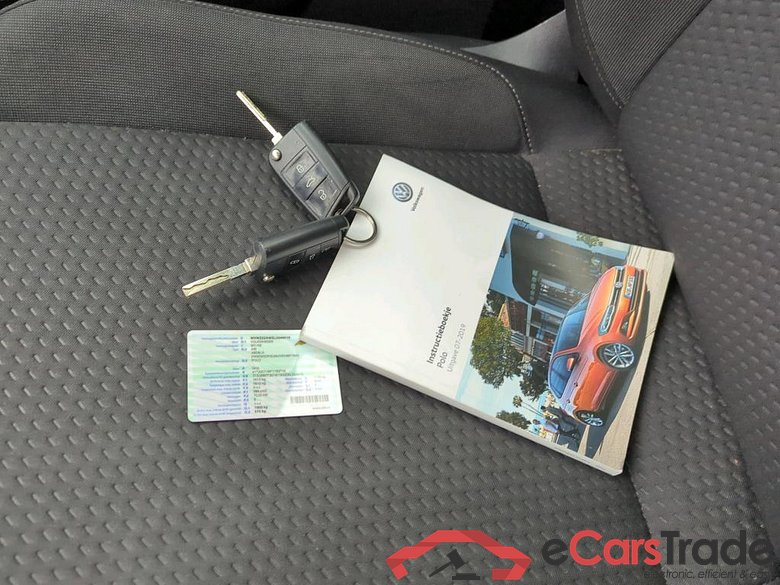 VOLKSWAGEN POLO 70 kW #6