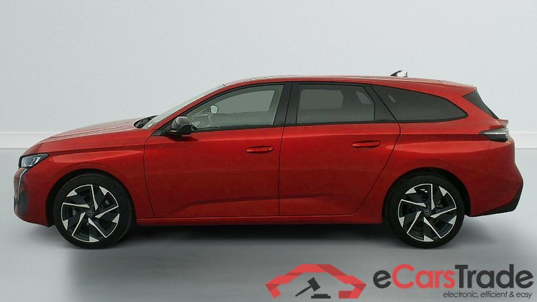 Peugeot 308 SW Hybrid 145 e-DCS6 Allure #4