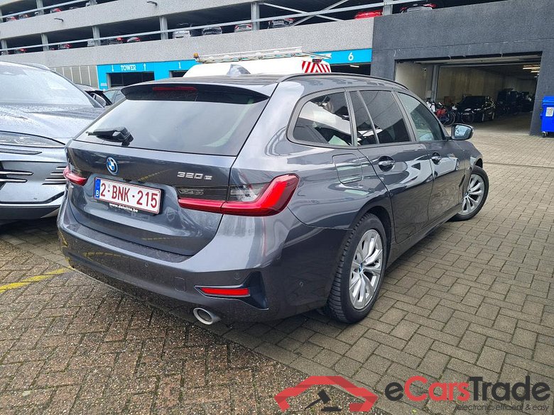 BMW - BMW 3 TOURING 320e 204PK Business Edition With Vernasca Heated Sport Seats & Driving Assistant Pack & Active Cruise Control * HYBRID * #2