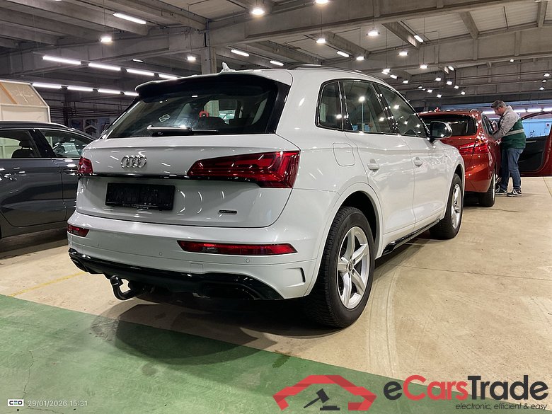 AUDI Q5 2.0 40 TDI S TRONIC QUATTRO B. E. S LINE #4