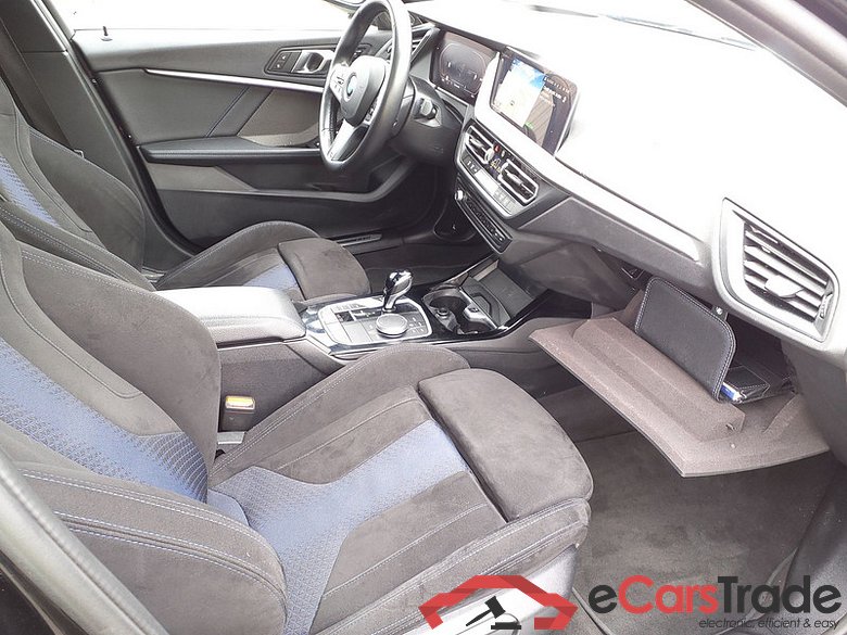 BMW 118i M-Sport Aut. Pano LED-Xenon LC-Pro Harman/Kardon ACC Navi-Pro Sport-Alcantara KeylessGo Camera Klima PDC ... #4