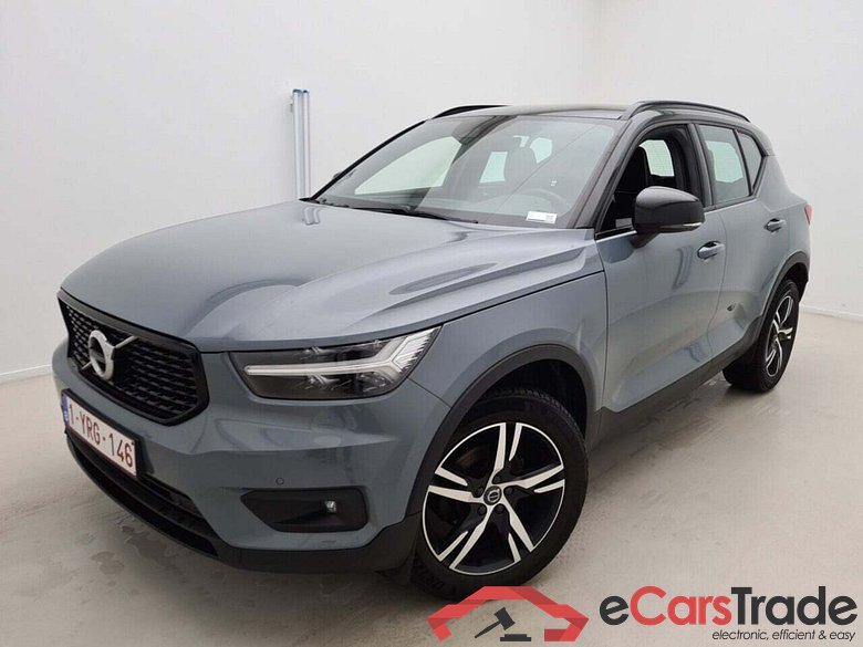 VOLVO XC40 1.5 T2 R-DESIGN
