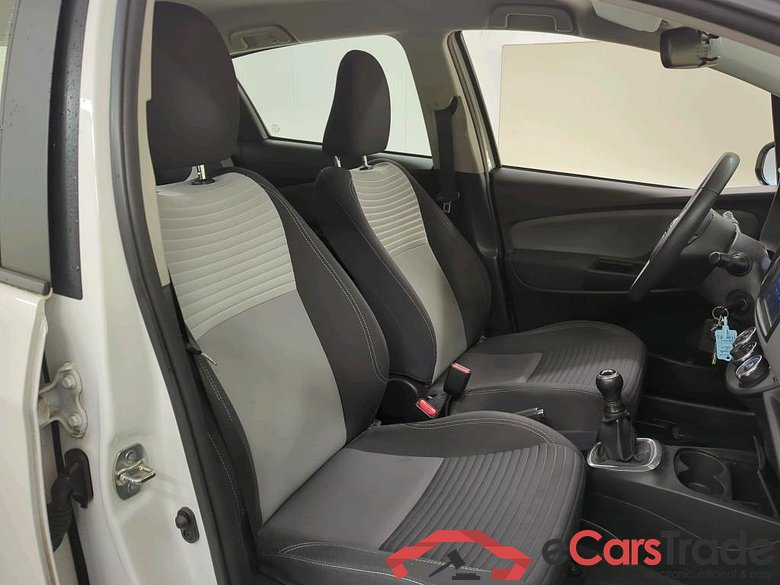 Toyota Yaris 1.0 VVT-i Connect 5d #3