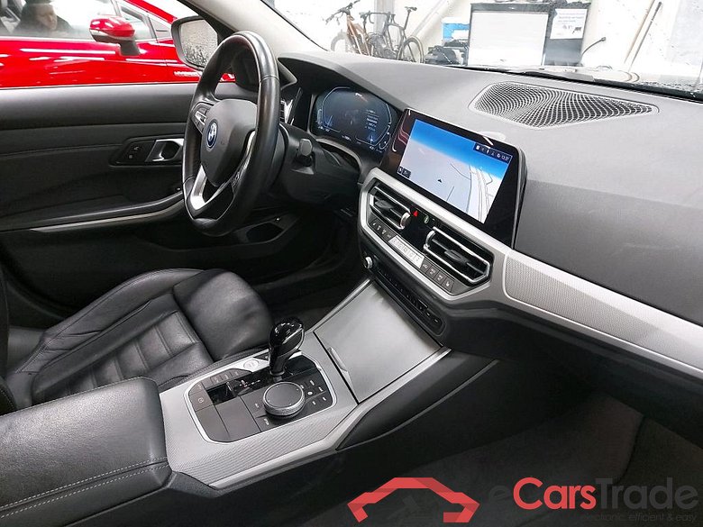 BMW - BMW 3 BERLINE 320e 204PK Business Edition With Vernasca Heated Sport Seats & Driving Assistant & Parking Assistant Pack & * HYBRID * #3