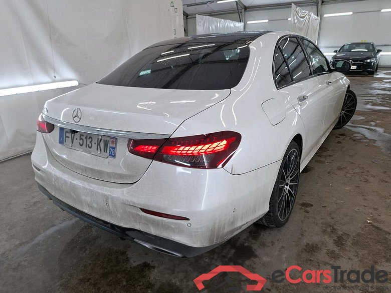 MERCEDES-BENZ Classe E Berline / 2020 / 4P / Berline 2.0 E 220 D AMG LINE AUTO #3