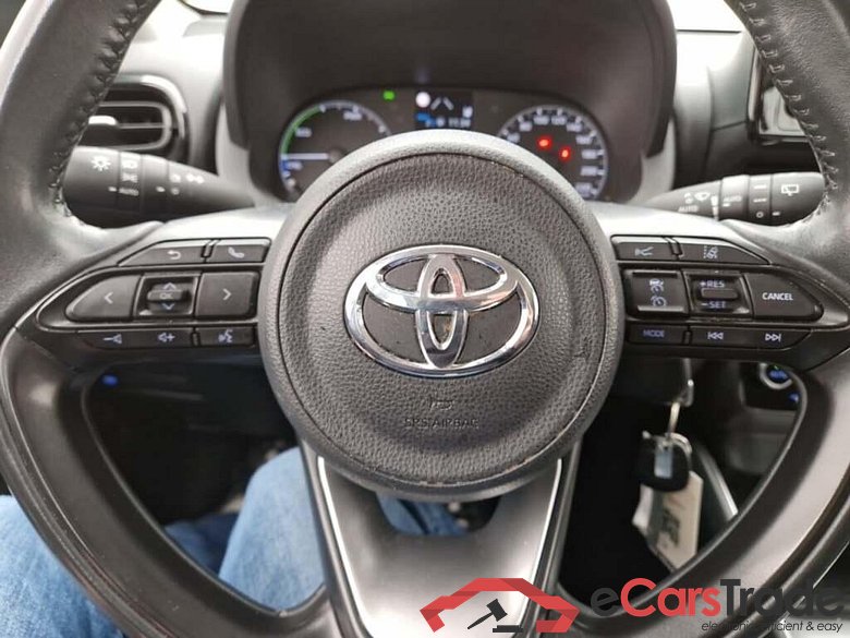 TOYOTA Yaris 1.5 Hyb. Active #6