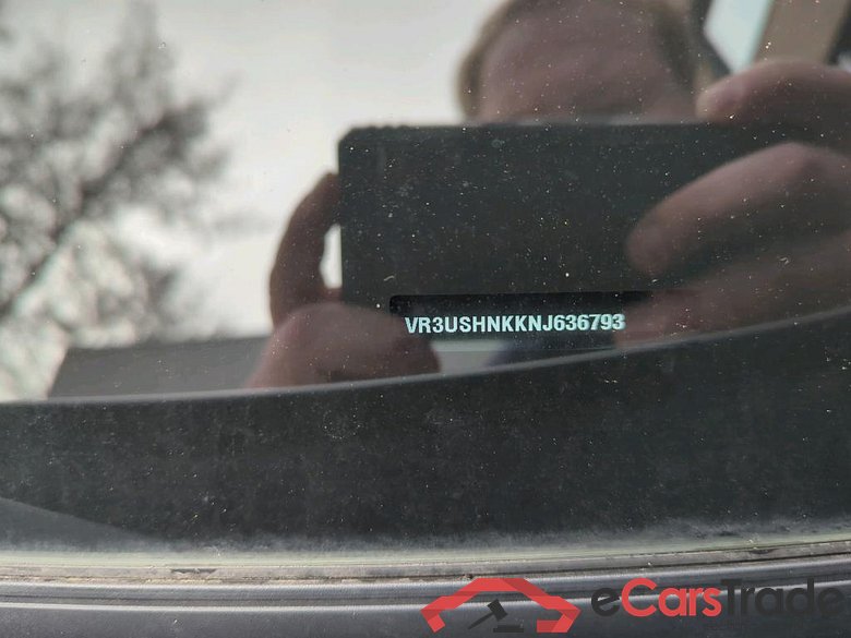 PEUGEOT 2008 74 kW #2