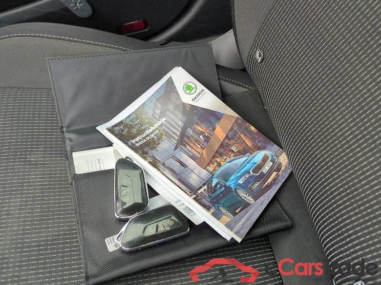 SKODA Octavia Combi 81 kW #6