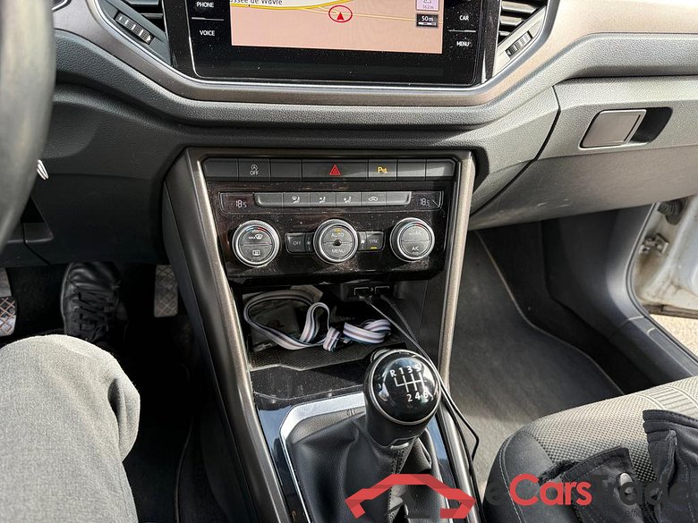 VOLKSWAGEN T-Roc T-Roc Style 1.6 TDI 85 kW (115 ch) 6 vitesses manuel #3