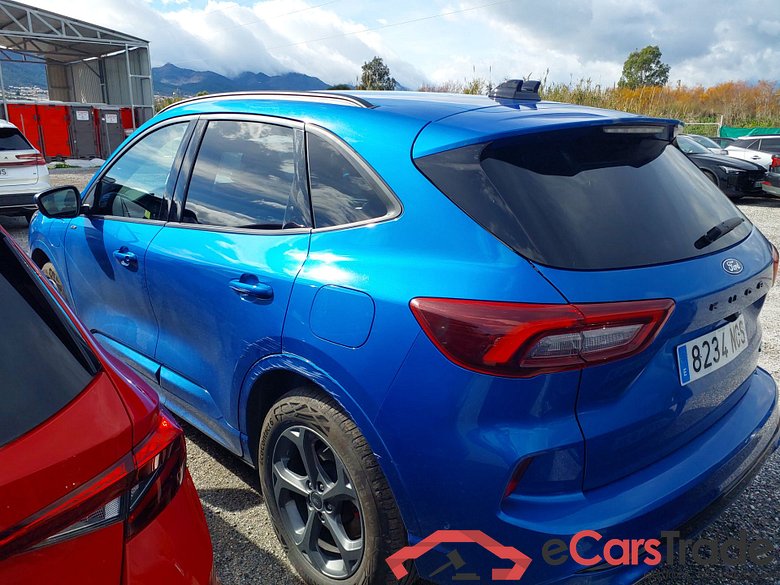 FORD Kuga 2.5 243CV Automático    ST-LINE X #2