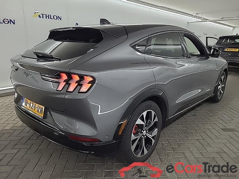 FORD Mustang Mach-E 98kWh Extended Range AWD auto 5D 258kW #3