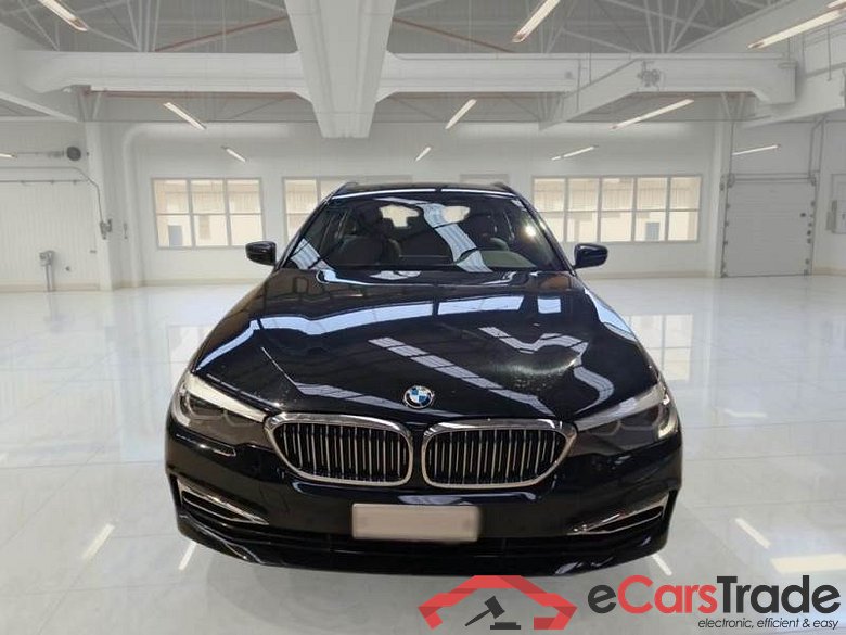 BMW SERIE 5 / 2016 / 5P / STATION WAGON 520D XDRIVE LUXURY AUTO TOURING #6