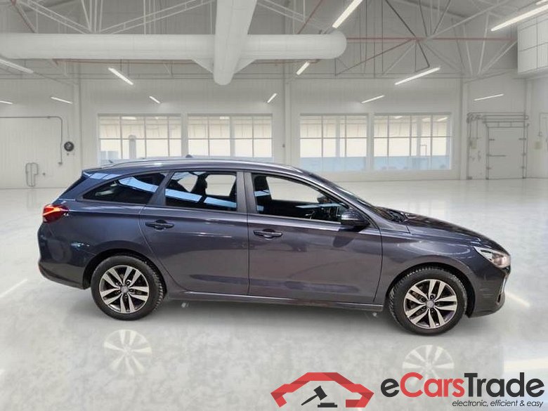 Hyundai i30 1.6 CRDI Aut. Navi Camera Klima PDC ... #5