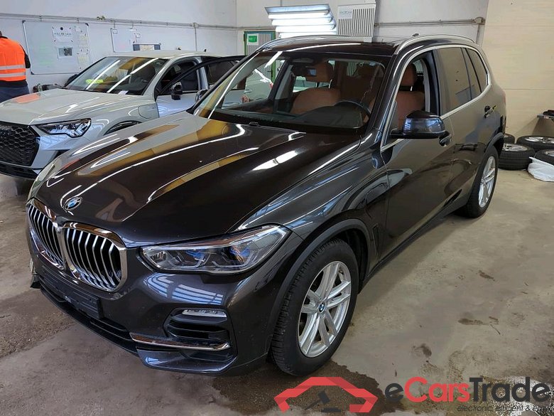 Baureihe X5 xDrive 45 e 3.0 290KW AT8 E6d #1