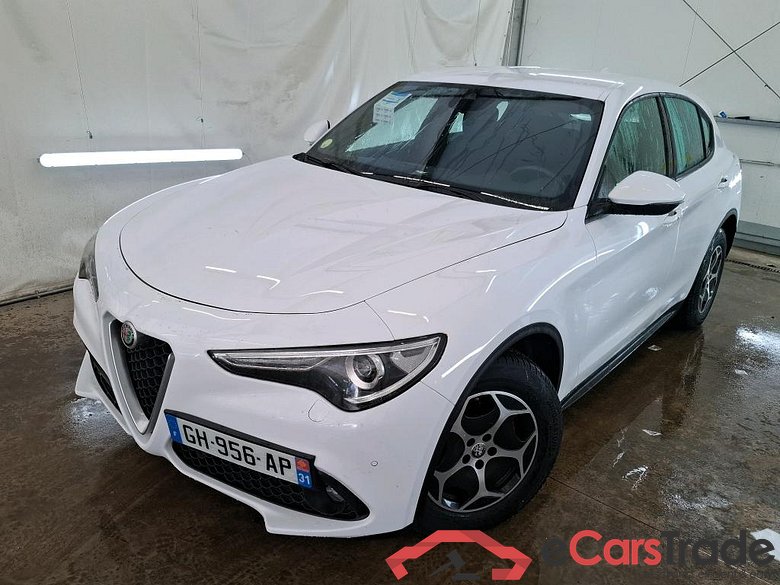 ALFA ROMEO Stelvio / 2017 / 5P / SUV 2.2 Diesel 160ch AT8 Super