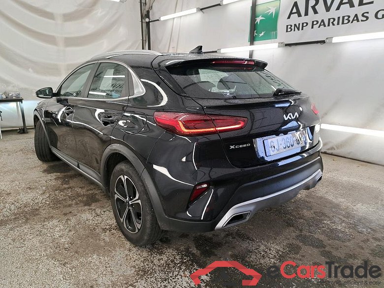 KIA XCeed / 2019 / 5P / Crossover 1.6 GDI ISG ISG PHEV ACTIVE BUS DCT6 #2