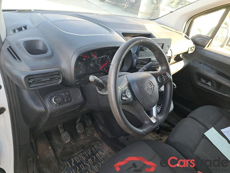 OPEL Combo / 2018 / 3P / furgón derivado de turismo 1.5 TD S/S 75kW(100CV) Express L H1 1000 #3