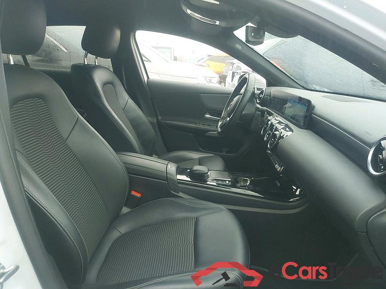 MERCEDES-BENZ Clase A / 2018 / 4P / sedán Sedán A 250 e #6