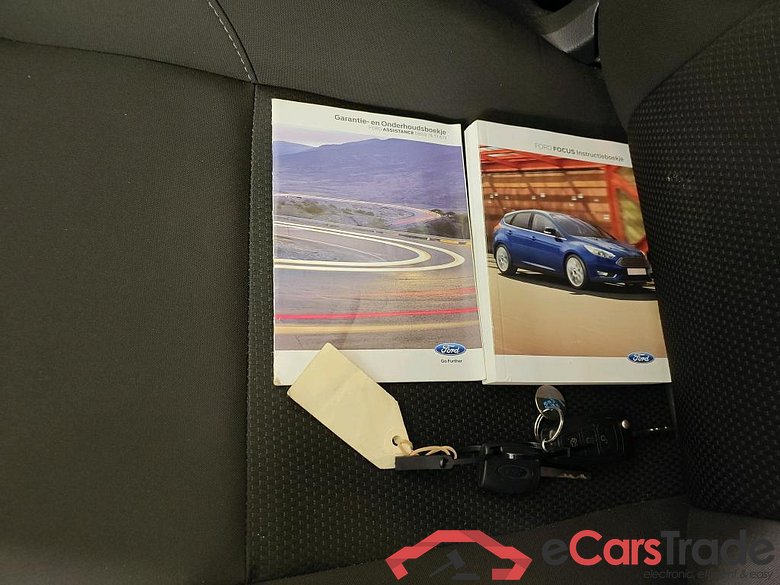 Ford Focus 1.0 EcoBoost Trend 100 pk Wagon 5d #4