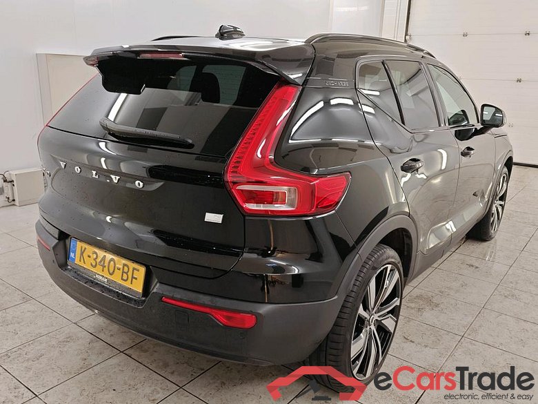 Volvo XC40 Recharge P8 AWD R-Design 5d #2
