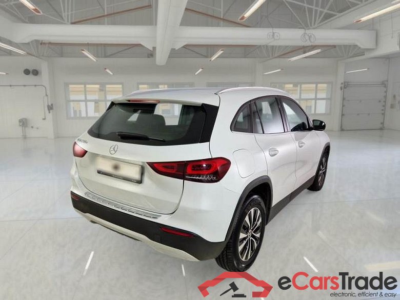MERCEDES-BENZ GLA / 2020 / 5P / CROSSOVER GLA 250 AUTOMATIC EQ-POWER SPORT #2