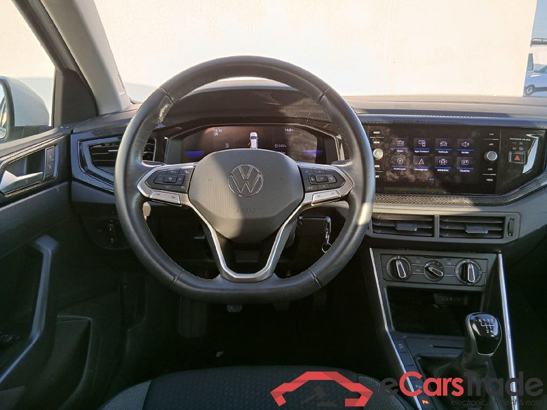 VOLKSWAGEN Polo / 2021 / 5P / berlina con portón Life 1.0 TSI 70kW (95CV) #3